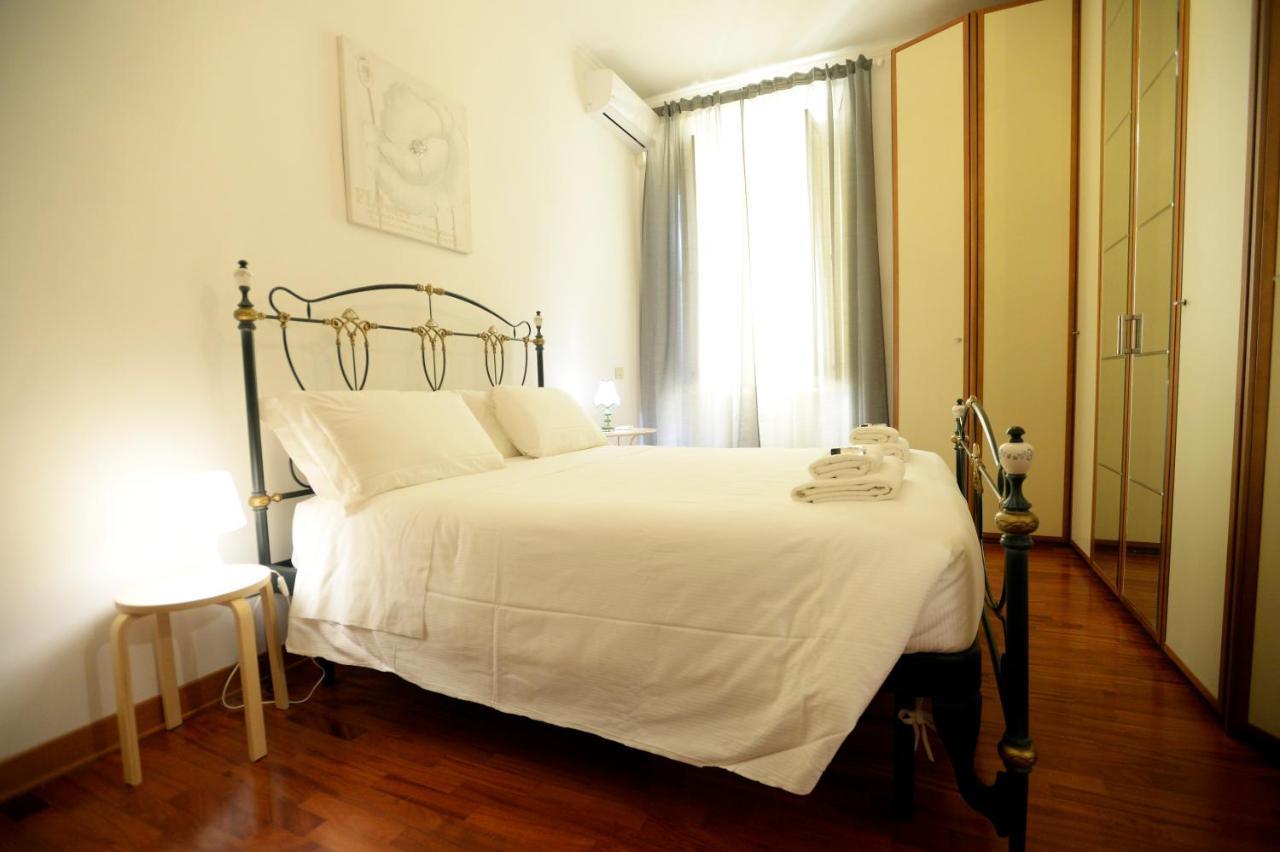 Mecenate Deluxe Colosseum โรม ภายนอก รูปภาพ